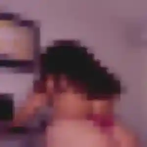 Solène, 24 ans, en ligne à Ailly-sur-Somme pour une rencontre coquine