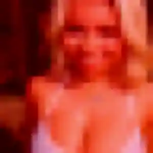 Photo de Sonia à Annay (29 ans) - plan cul discret