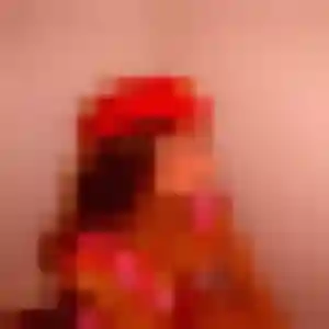 Ketty (23 ans) à Arc-et-Senans attend une rencontre ce soir