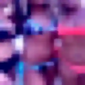 Rencontre Naïma, 24 ans à Aussois en privé
