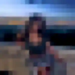 Mbène, 23 ans, dispo pour plan cul à Auxy