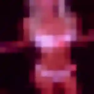 Éva, 27 ans, dispo pour plan cul à Averdon