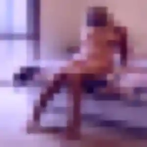 Photo de Yaa à Banville (44 ans) - plan cul discret