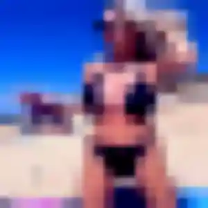 Laetitia, 29 ans, disponible à Bologne pour un plan cul