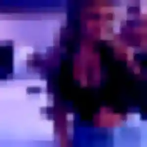Contacte Perrine, 22 ans à Bouchamps-lès-Craon en privé