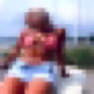 Amani (25 ans) à Buxy cherche un plan cul maintenant