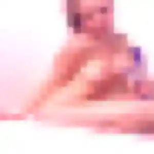 plan cul à Chambéon : photo de Bernadette, 27 ans - inscription gratuite
