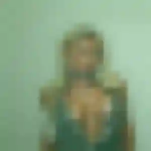 Profil de Adjoua à Châteaubourg (25 ans) - plan cul sans inscription