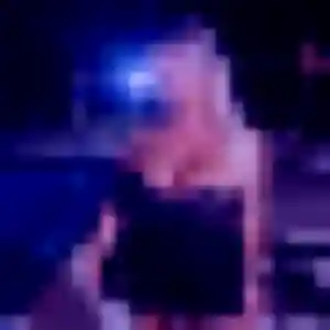 Leïla, 34 ans, en ligne à Chauffailles pour une rencontre coquine