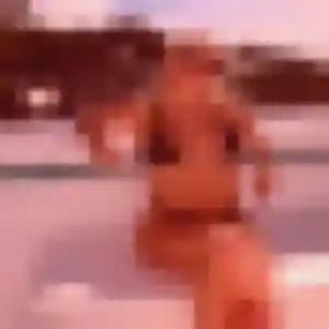 Charmante Joséphine, 36 ans à Chaville - voir sa photo