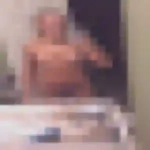 Belle Constance, 42 ans à Chenières - la contacter