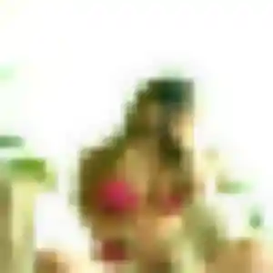 Uchenna, 23 ans, connectée à Corconne pour une rencontre coquine