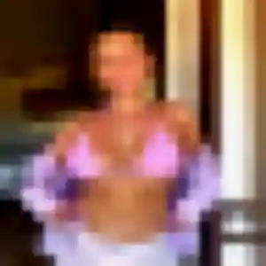 Charmante Pénélope, 43 ans à Corps-Nuds - la contacter