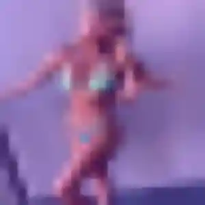 Belle Nathalie, 38 ans à Crédin - la contacter