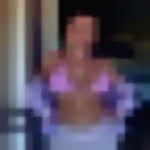 Salomé, 28 ans, connectée à Cuiseaux pour une rencontre coquine