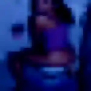 Découvre Akua, 34 ans à Demigny en privé