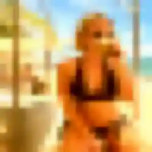 Photo sexy de Kiné, 23 ans à Dhuizon - plan discret