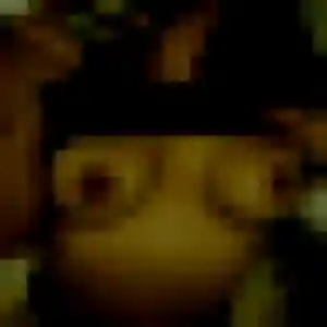 Esther, 35 ans, en ligne à Diebolsheim pour une rencontre coquine