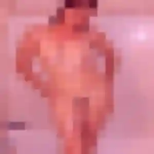 Neneh, 33 ans, cherche un plan cul à Digoin