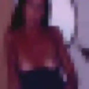 Jolie Adeola, 35 ans à Esmery-Hallon - voir sa photo