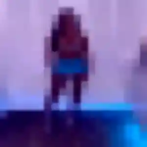 Soline, 23 ans, connectée à Essert pour une rencontre coquine