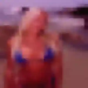 Ornella, 33 ans, en ligne à Fabrezan pour une rencontre coquine