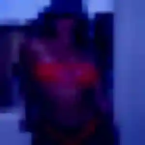 Efua, 22 ans, cherche un plan cul à Fressines