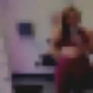 Découvre Adja, 23 ans à Frières-Faillouël gratuitement