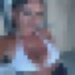 Dado, fille de 34 ans veut plan cul à Garons
