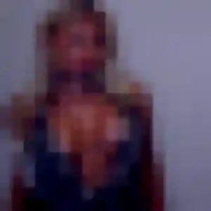 Profil de Awa à Gémenos (38 ans) - plan cul gratuit