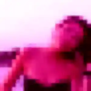 Zara, 22 ans, connectée à Gourhel pour une rencontre coquine
