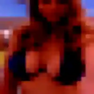 Découvre Saly, 27 ans à Grosrouvre gratuitement