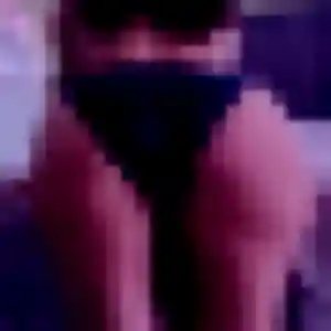 Rejoins Efua, 33 ans à Holtzheim en privé