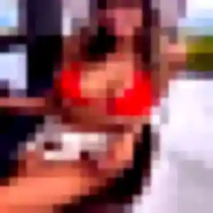 Akissi, 25 ans, en ligne à Joinville pour une rencontre coquine