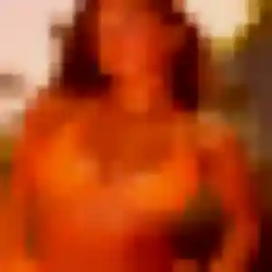 Seynabou, 29 ans, connectée à Jussac pour une rencontre coquine