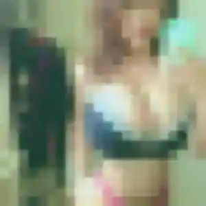 Afi, femme de 37 ans veut plan cul à La Barben