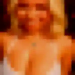 Gathoni, 43 ans, en ligne à La Bazouge-du-Désert pour une rencontre coquine