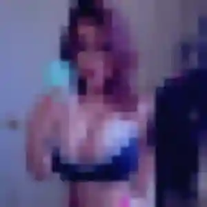 Contacte Claudine, 32 ans à La Laupie en privé