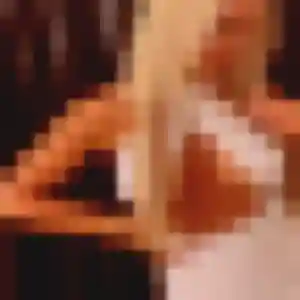 Contacte Salma, 31 ans à Lagord en privé