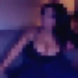 Khady, 32 ans, cherche un plan cul à Landéan
