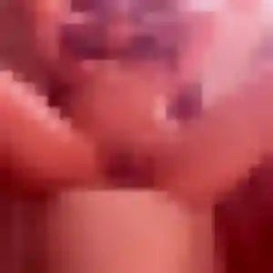 Christelle, 40 ans, connectée à Langrolay-sur-Rance pour un plan cul