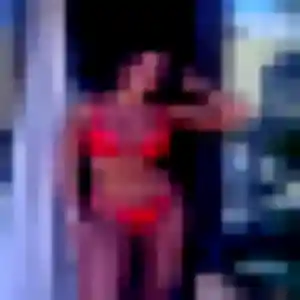 Sexy Yolène, 28 ans à Lanmérin - voir sa photo