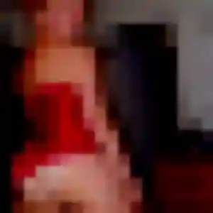 Amira, 43 ans, disponible à Lathuile pour un plan cul
