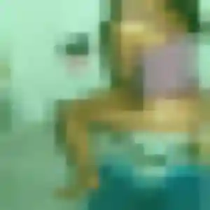 Yemisi, femme de 25 ans propose plan cul à Le Douhet