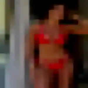 Sexy Adama, 38 ans à Lézigneux - voir sa photo