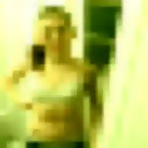 Rejoins Wanjiku, 26 ans à Limersheim en privé