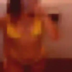 Yacine, fille de 31 ans veut plan cul à Locmariaquer