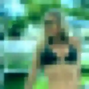 Photo de Viviane à Loguivy-Plougras (37 ans) - plan cul anonyme