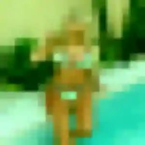 Akua de Loisin, 34 ans - plan cul discret
