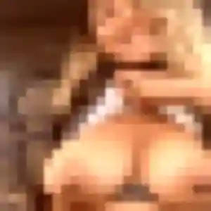 Photo perso de Bukola, 44 ans à Longnes - plan discret